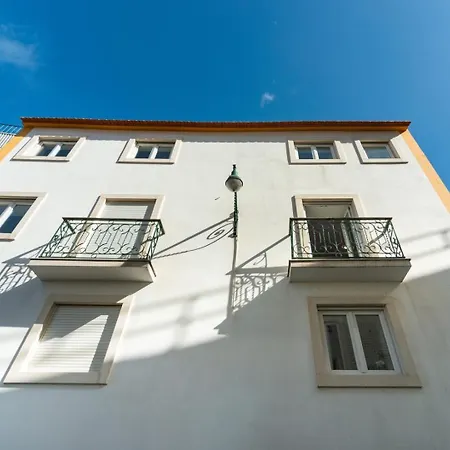 2-bed With Cozy Private Terrace At Intendente Appartamento Lisbona
