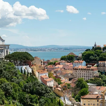 2-bed With Cozy Private Terrace At Intendente Appartamento Lisbona