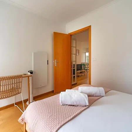 Διαμέρισμα 2-bed With Cozy Private Terrace At Intendente