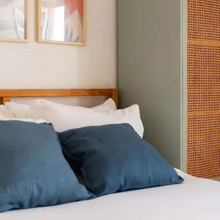 Διαμέρισμα 2-bed With Cozy Private Terrace At Intendente