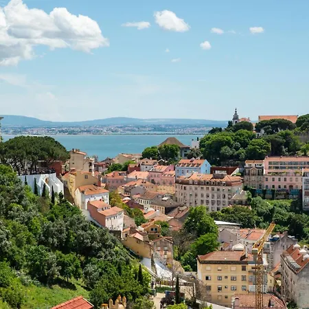 Διαμέρισμα 2-bed With Cozy Private Terrace At Intendente